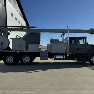 2018 International 7500 Swabbing Rig